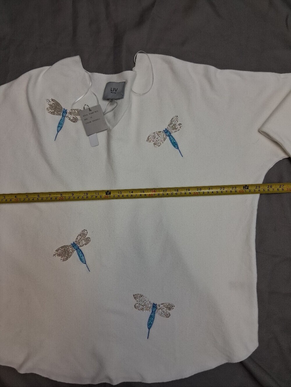 Liv Milano White V-Neck Sweater with Beaded Dragonfly Embellishments Size 1X - Picture 5 of 17
